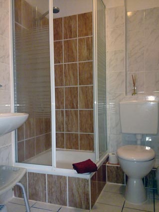 Bad Gästezimmer 2